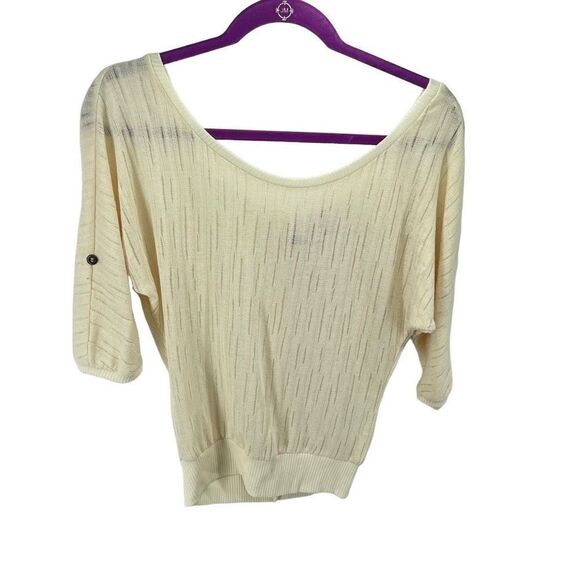 Love On A Hanger Womens Roll Tab Sleeve Shirt Faux Button Scoop Neck Cream Small - Picture 3 of 13